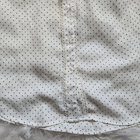 Banana Republic Polka Dot Top size Medium - Picture 5 of 5